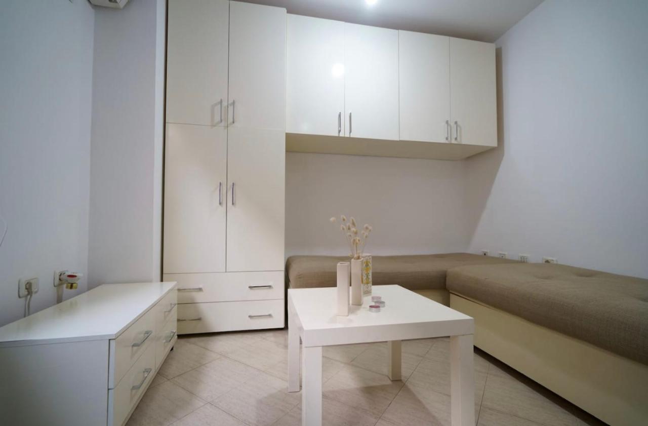 Brilant Studio Apartment City Center Tirana Exterior photo